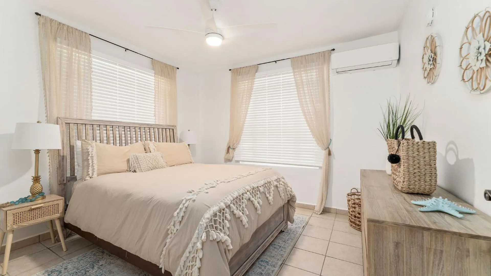 Holiday home Sandy Beach Villa - Spectacular Setting On The Beach Rincon Puerto Rico