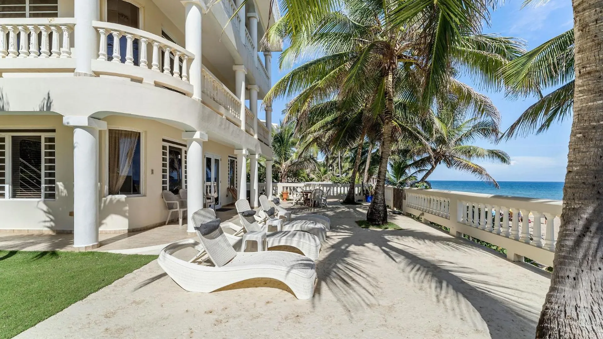 Sandy Beach Villa - Spectacular Setting On The Beach Rincon
